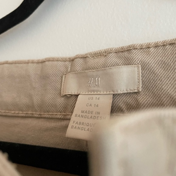 H&M Mom Jeans - Picture 3 of 6